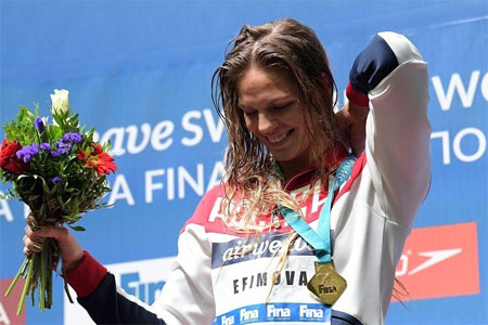 السباحة الروسية يوليا يفيموفا