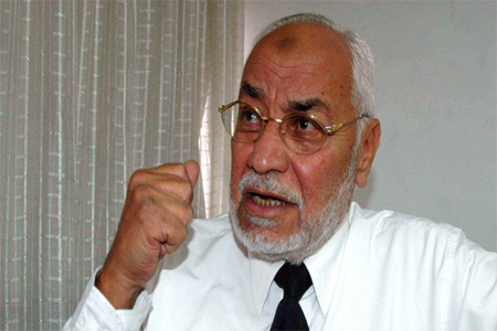 محمد مهدي عاكف مرشد "الإخوان" الأسبق