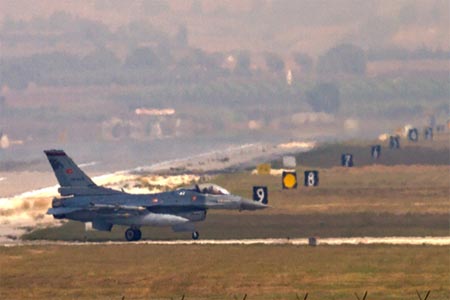 مقاتلة F16 تركية في قاعدة أنغرليك - أرشيفية