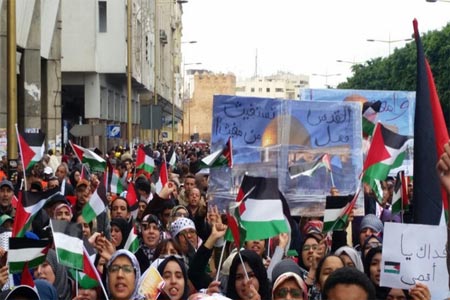 مسيرة سلمية احتجاجية بالمغرب رافضة لقرار ترمب نقل سفارة واشنطن لمدينة القدس