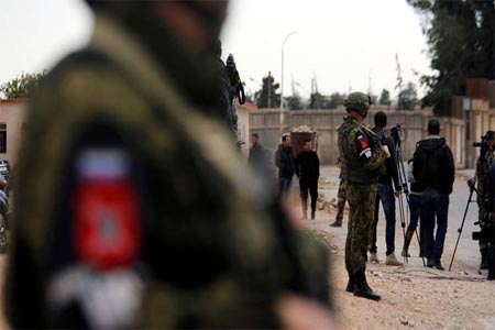 عسكريون روس في غوطة دمشق الشرقية
