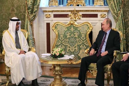 الرئيس الروسي، فلاديمير بوتين، وولي عهد إمارة أبو ظبي، محمد بن زايد آل نهيان (موسكو، 20 أبريل عام 2017)