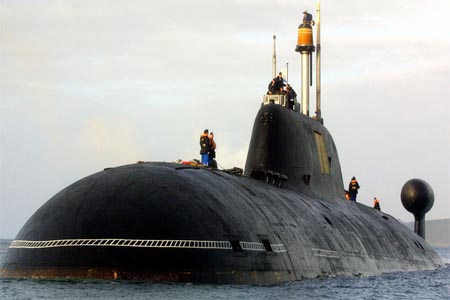 A file picture taken in Brest harbor, western France, on September 21, 2004, shows the Russian nuclear submarine of Shchuka-B type