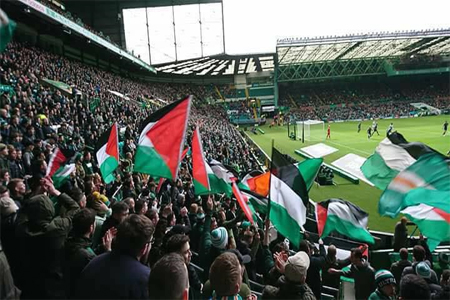 جمهور "سلتيك" يرفع أعلامًا فلسطينية تضامنا مع الشهداء