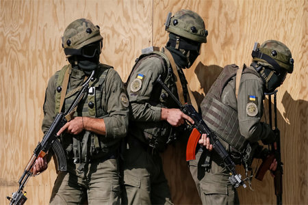 Ukrainian servicemen during military drills