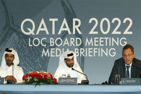 فيفا لا يرى سببا للاعتذار عن تغيير موعد الدورة