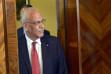 صائب عريقات طالب بتجميد الاستيطان قبل الدخول في مفاوضات جديدة