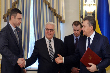 توقيع اتفاق 21 فبراير/شباط في كييف