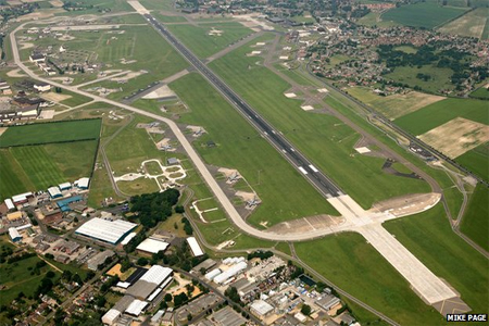 About 3,200 military personnel and 400-500 UK civilian staff are based at RAF Mildenhall