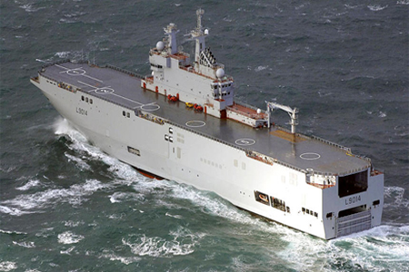 حاملة الطائرات "ميسترال"