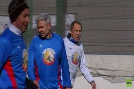 لافروف يفتتح بطولة جديدة لكرة القدم