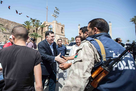 السراج يدخل غابة الميليشيات