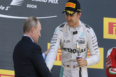 الألماني نيكو روزبرغ يتوج بجائزة روسيا الكبرى