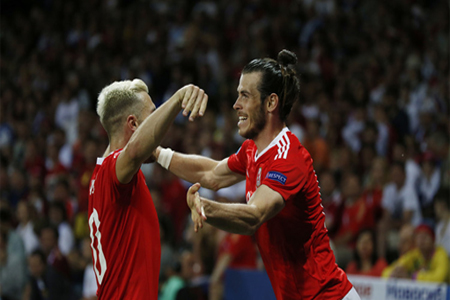 ويلز تتاهل للدور ثمن النهائي