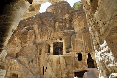 مدينة البتراء الأثرية في الأردن