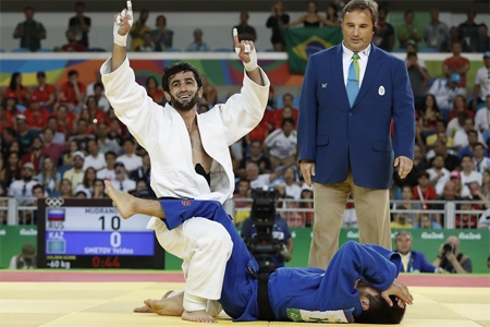 بيسلان مودرانوف