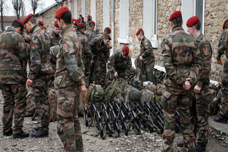 French soldiers prepare their equipment at the Satory military base, near Paris, as part of the highest level of “Vigipirate” security plan after the Charlie Hebdo attacks. (File photo: Reuters)