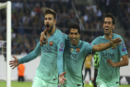 فرحة جيرار بيكيه بتسجيله هدف الفوز للبارسا