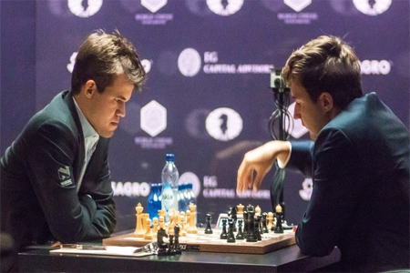 النرويجي ماغنوس كارلسن ومتحديه الروسي سيرغي كارياكين