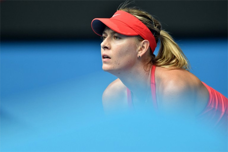 شارابوفا تستعد لصد إرسال بوشار في ربع نهائي بطولة أستراليا المفتوحة