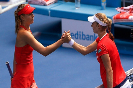 ماريا شارابوفا تفوز على مواطنتها يكاترينا ماكاروفا في بطولة أستراليا المفتوحة للتنس