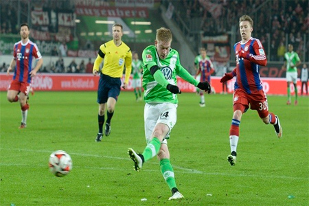 بايرن ميونيخ يتجرع أول هزيمة بالموسم الحالي في الـ"بوندسليغا"