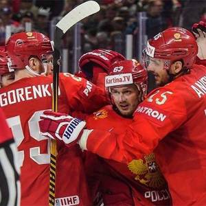 روسيا تهزم سويسرا في بطولة العالم لهوكي الجليد