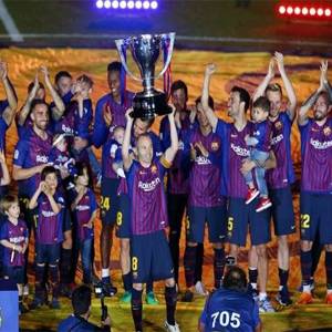 برشلونة يهزم ريال سوسييداد في ليلة التتويج رسميا