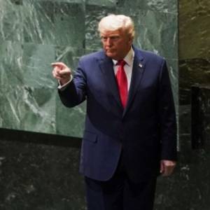 ترامب للعالم: افعلوا ما أقوله لكم.. خطاب جنوني متناقض.. بدا وكأنه مدير شركة أو رئيس يلقي كلمة عن حالة الأمة 