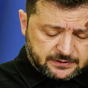 تحذير هنغاري لزيلينسكي من المساس بأنابيب النفط الروسي إلى هنغاريا بعد دمار الكهرباء في أوكرانيا